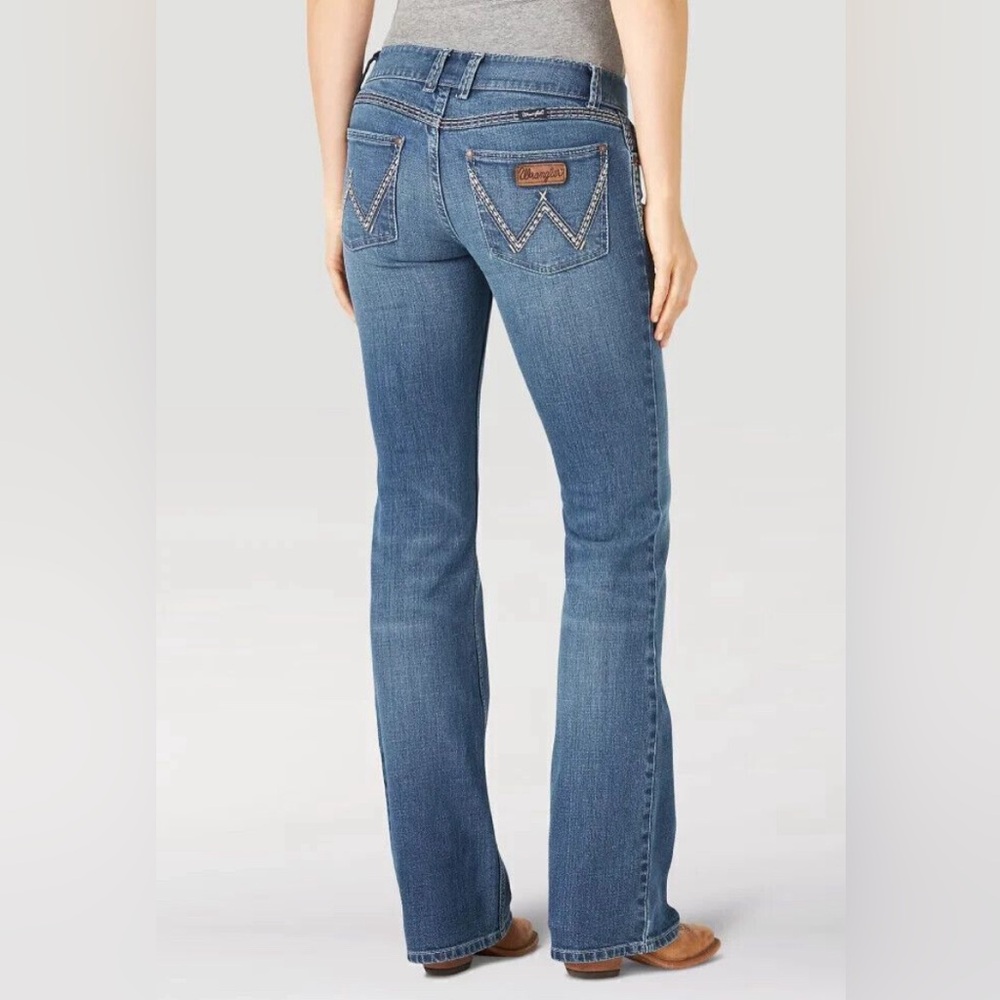 Wrangler Retro Sadie Low Rise Bootcut Jeans Womens 27x32 Medium Wash